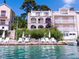 Seaside Apartments Antičević, golfový hotel v destinaci Bobovišća