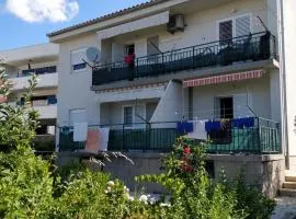 Apartment Banjol 4965b
