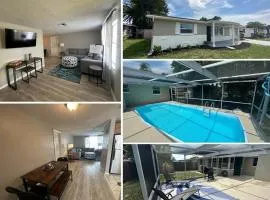 Pool! BBQ ! Sleeps 8PPL TV's King Bed