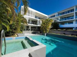 Waterline 202, отель в городе Форстер