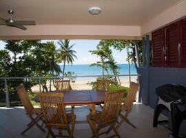 Beach House Apartment No 5 - Beach, Village Shops, apartment in Mission Beach