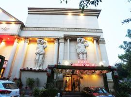 Capital O Green Palms Near Jhilmil Metro Station, hotel a Nuova Delhi