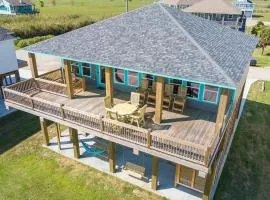 Stylish 4BR Crystal Beach Retreat Walk to Beach