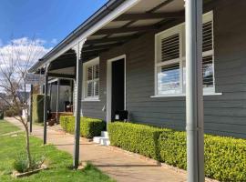 Old Bakery Cottage Millthorpe โรงแรมในMillthorpe