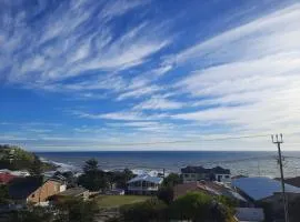 "Sea to See" Large Apartment in Prime Location with Free Laundry Room and Car Parking