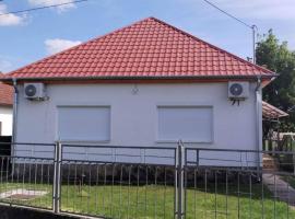 Valentina apartman, hotel in Balatonmáriafürdő