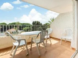 Beautiful Apartment In Guardamar Del Segura With Wifi And 2 Bedrooms