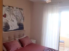 MARIA cozy apartments, holiday rental in Pigianos Kampos