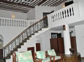 Sonnie House Diani