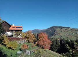 "Tiny Tenne" 15m2 im Altem Bergbauernhaus 1110m, hotel v destinaci Purbach