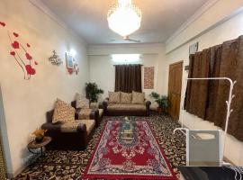 A to Z Guest House, huoneisto kohteessa Hyderabad