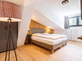 Saalbach Suites by ALPS RESORTS, aparthotel in Saalbach-Hinterglemm