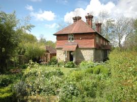 Sheriff Cottage, готель у місті Danehill