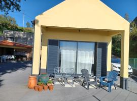 Casa do Carvalho, hotel in Calheta