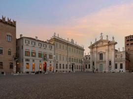 Cà Uberti Palace Hotel, hotel v destinaci Mantova