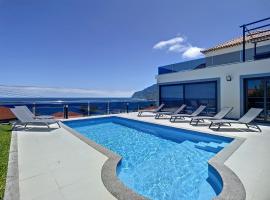 Dream House by Atlantic Holiday, casa de férias em Ponta Delgada