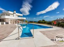 ViVi Homes - Blue View Pool, Sauna, Gym & Sea View