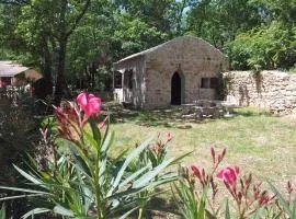 Le Donjon des Combes et son Spa