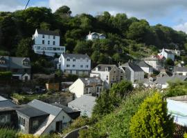 Commanders Cabin EV point, chalet i Looe