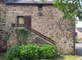 Bienvenue en Transition - dortoir partagé 52 Carcasse, hotel di Najac