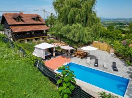 Gorgeous Home In Sveti Ivan Zelina With Jacuzzi, hotel con parcheggio a Sveti Ivan Zelina