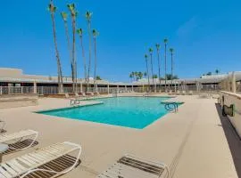 Sun Lakes Vacation Rental BBQ Grill and Pool Access