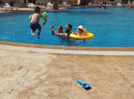 Résidence calme avec piscine Plage à 5min, sewaan penginapan di Mohammedia