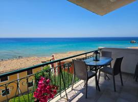 Corfu Glyfada Beach Apartments, hotel di Glyfada