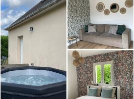 Maison cosy avec jacuzzi, holiday home in Néant-sur-Yvel