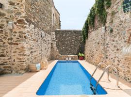 Garriguella- Roses – Pool Costa Brava House, готель у місті Гарригелья