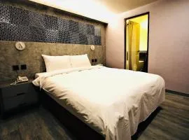 Golden Home Hotel