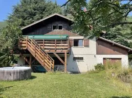 Cosy Chalet Annecy Lake for a family