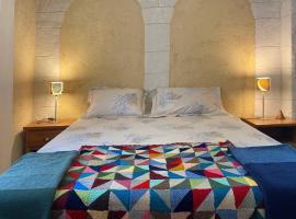 Gîte avec jacuzzi, et accès privé à la rivière, hotel v destinácii Ladern-sur-Lauquet