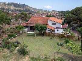 Bravita House, hotel in Sikia