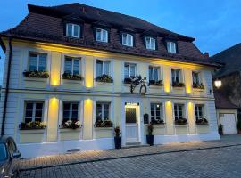Hotel Zum Lamm, hotel dengan jacuzzi di Ansbach
