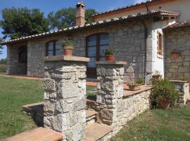 Agriturismo La Castellina, farm stay in Saturnia