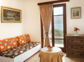 Kotronas Bay Bungalows, hotel v destinaci Kótronas