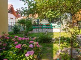 Barok Apartments, hotel in Braşov