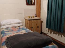 Chalet Jindabyne、ジンダバインのB&B