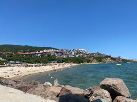 TONI HOUSE 407 Apartment Sveti Vlas Beach，位于圣弗拉斯的酒店