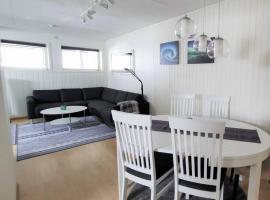 Spacious apartment on Kvaløya, apartma v mestu Kvaloysletta