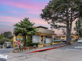 Best Western Carmel's Town House Lodge, hotel near Point Lobos State Reserve, Carmel