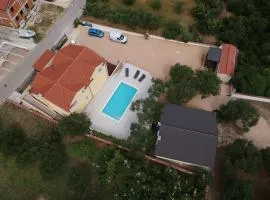 Family-friendly apartments with swimming pool Drage, Biograd - 5904