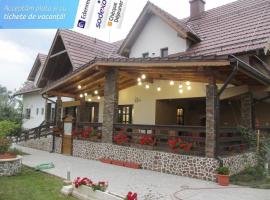 NUT HOUSE Retezat, hotel u gradu Nucşoara