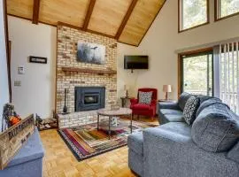 Cabin with Deck about 3 Mi to Apple Valley Lake!