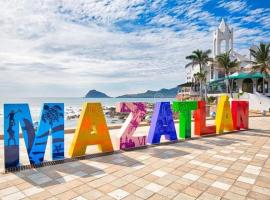 Casa Familiar Chocolate - Ol&iacute;mpica - 5 Min del Malec&oacute;n, caba&ntilde;a o casa de campo en Mazatl&aacute;n