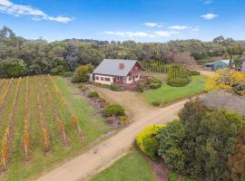 Northway Downs Estate Vineyard, Hotel in Balnarring