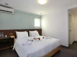 Duo Legian Hotel