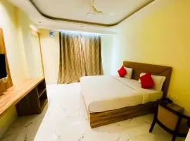 Hotel Good Luck House - Near U S Embassy