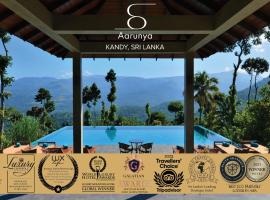 Aarunya Nature Resort and Spa, хотелски комплекс в Канди
